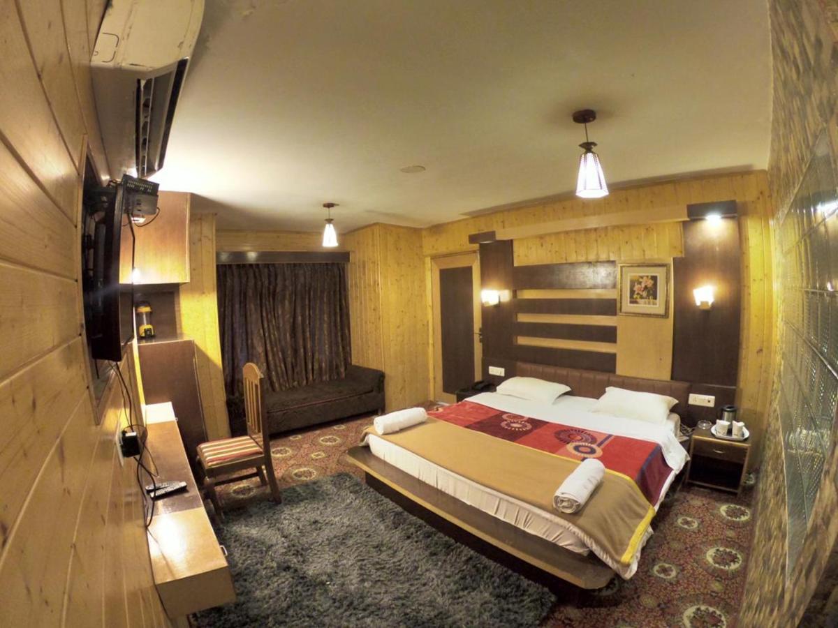 Hotel Akbar Сонамарґ Екстер'єр фото