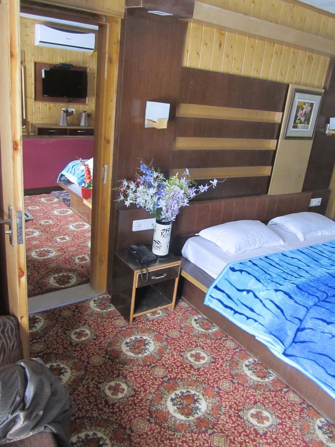 Hotel Akbar Сонамарґ Екстер'єр фото