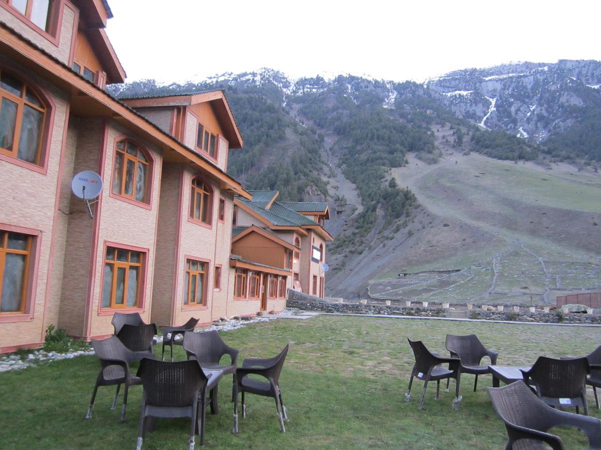 Hotel Akbar Сонамарґ Екстер'єр фото