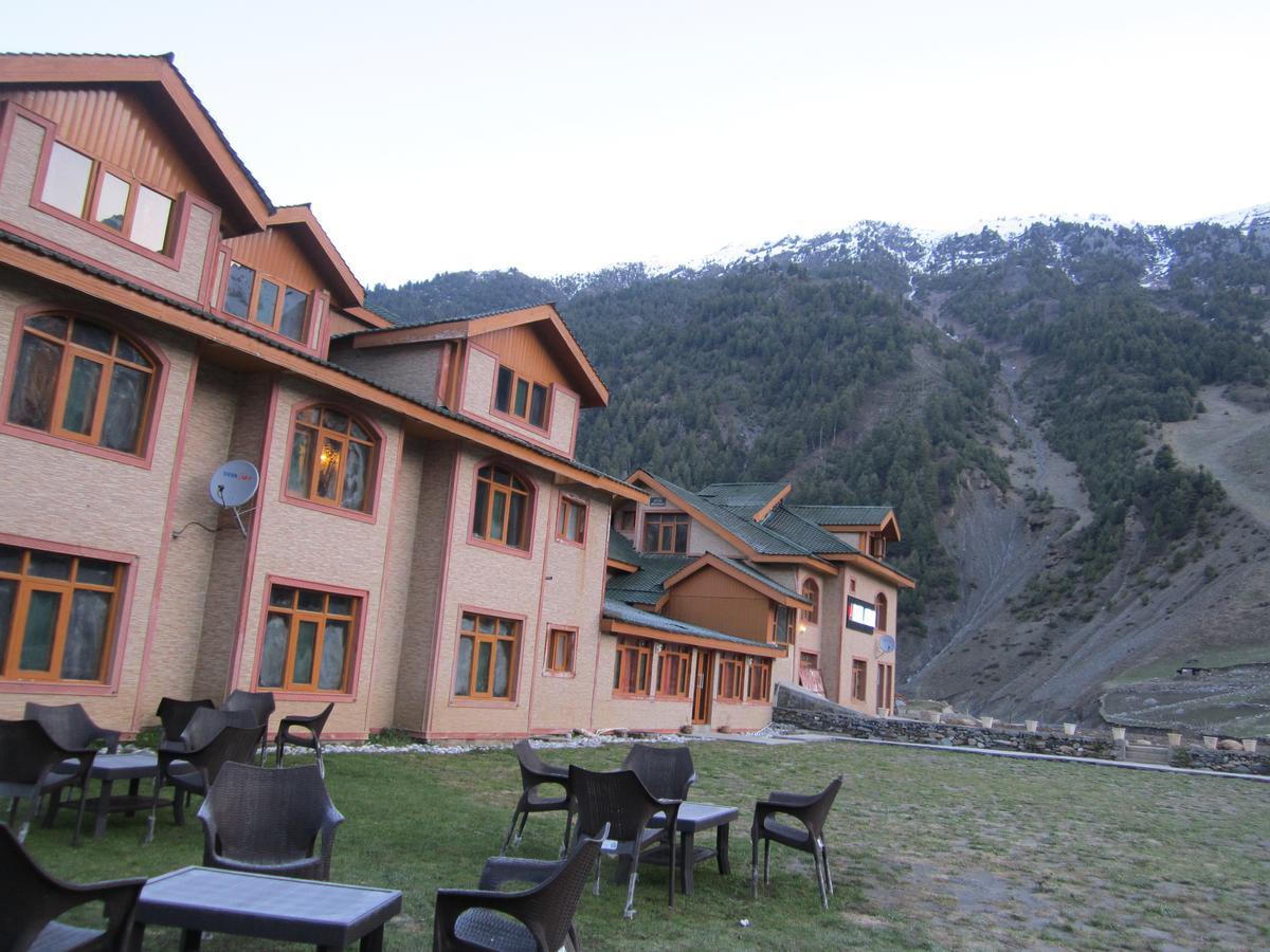 Hotel Akbar Сонамарґ Екстер'єр фото